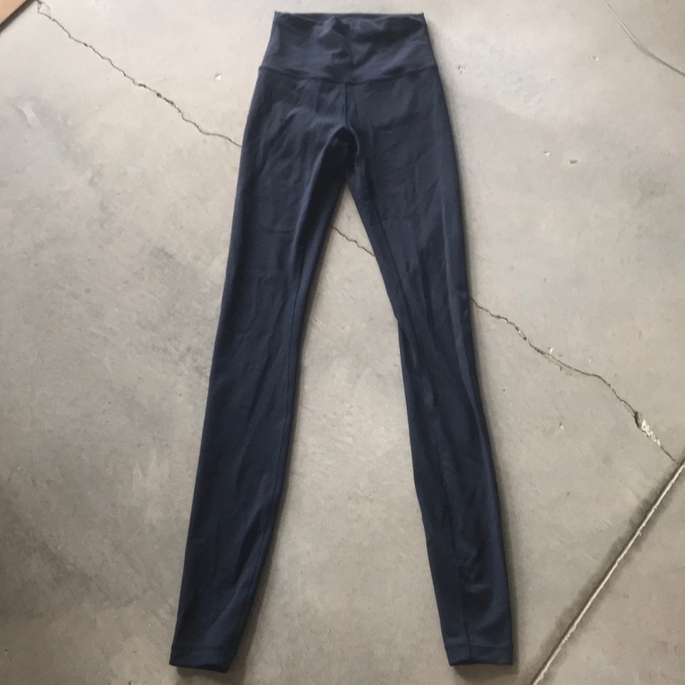 Lululemon high rise wunder unders navy blue size 2 leggings